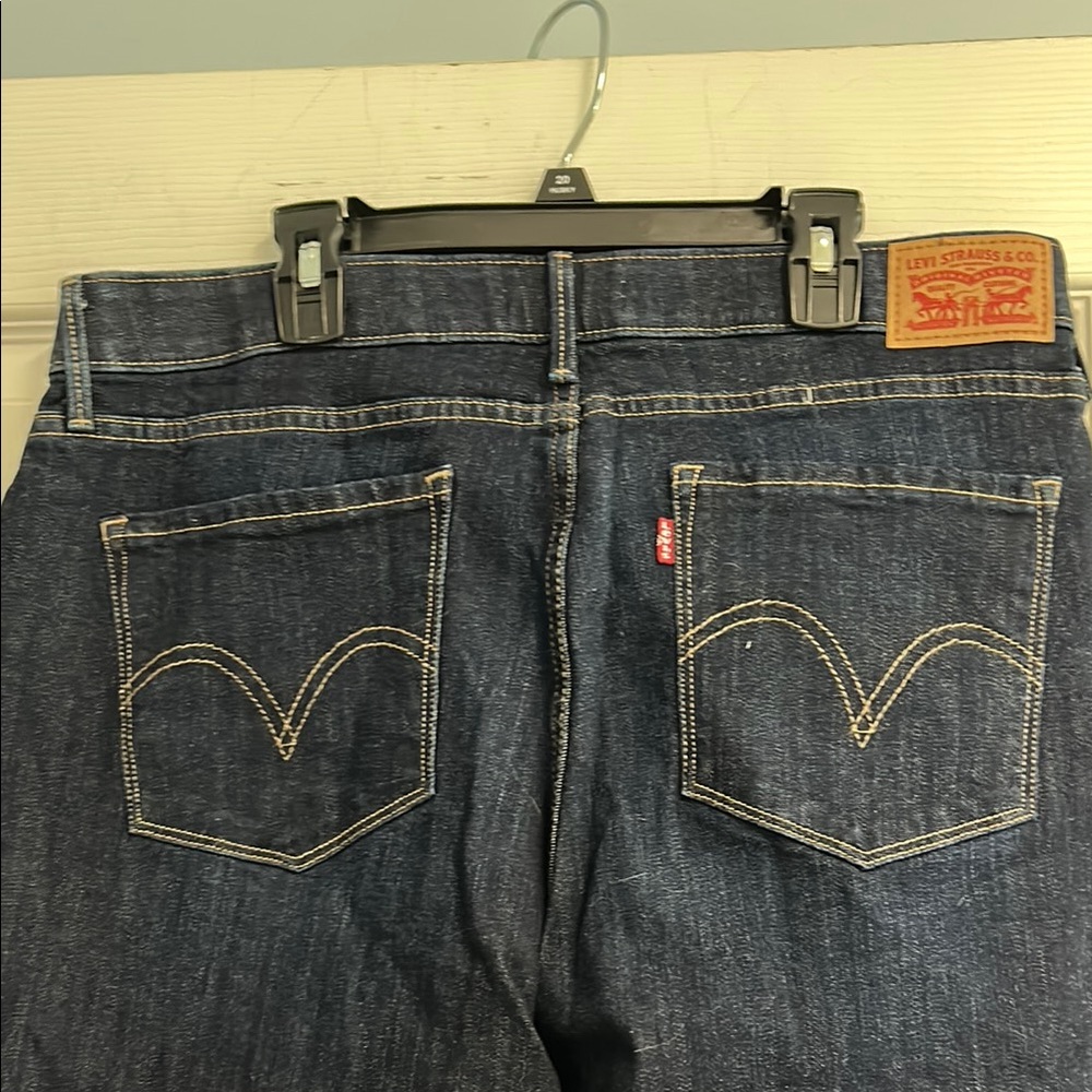 Levi's Dark Blue Straight Jeans. New/never worn without tags - Picture 9 of 16